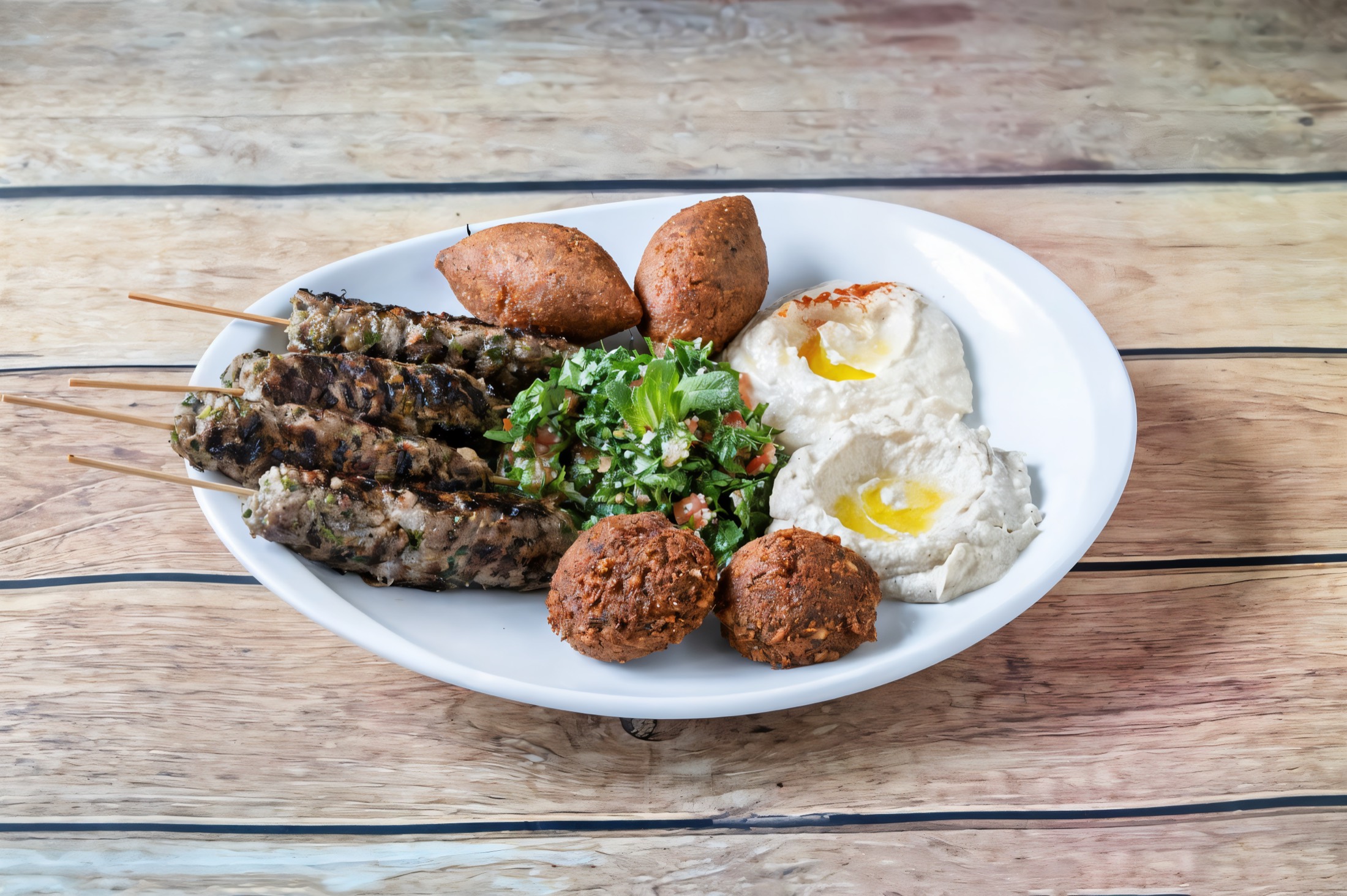 Kafta skewers with rice and salad
