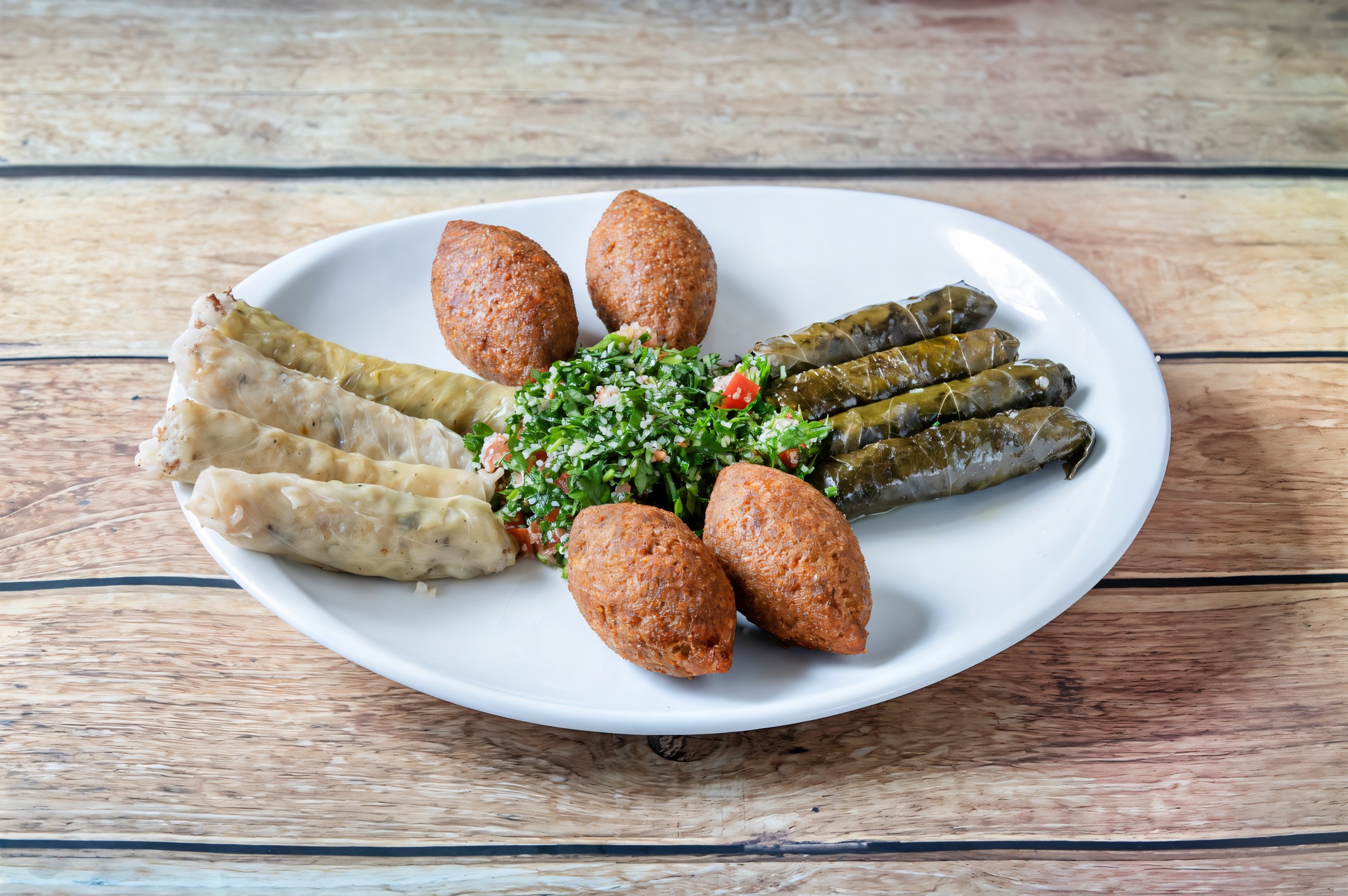 Mixed mezze platter at Hommus Falafel Ruzafa
